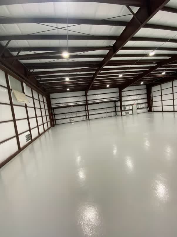 INDUSTRIAL WAREHOUSE - photo 1